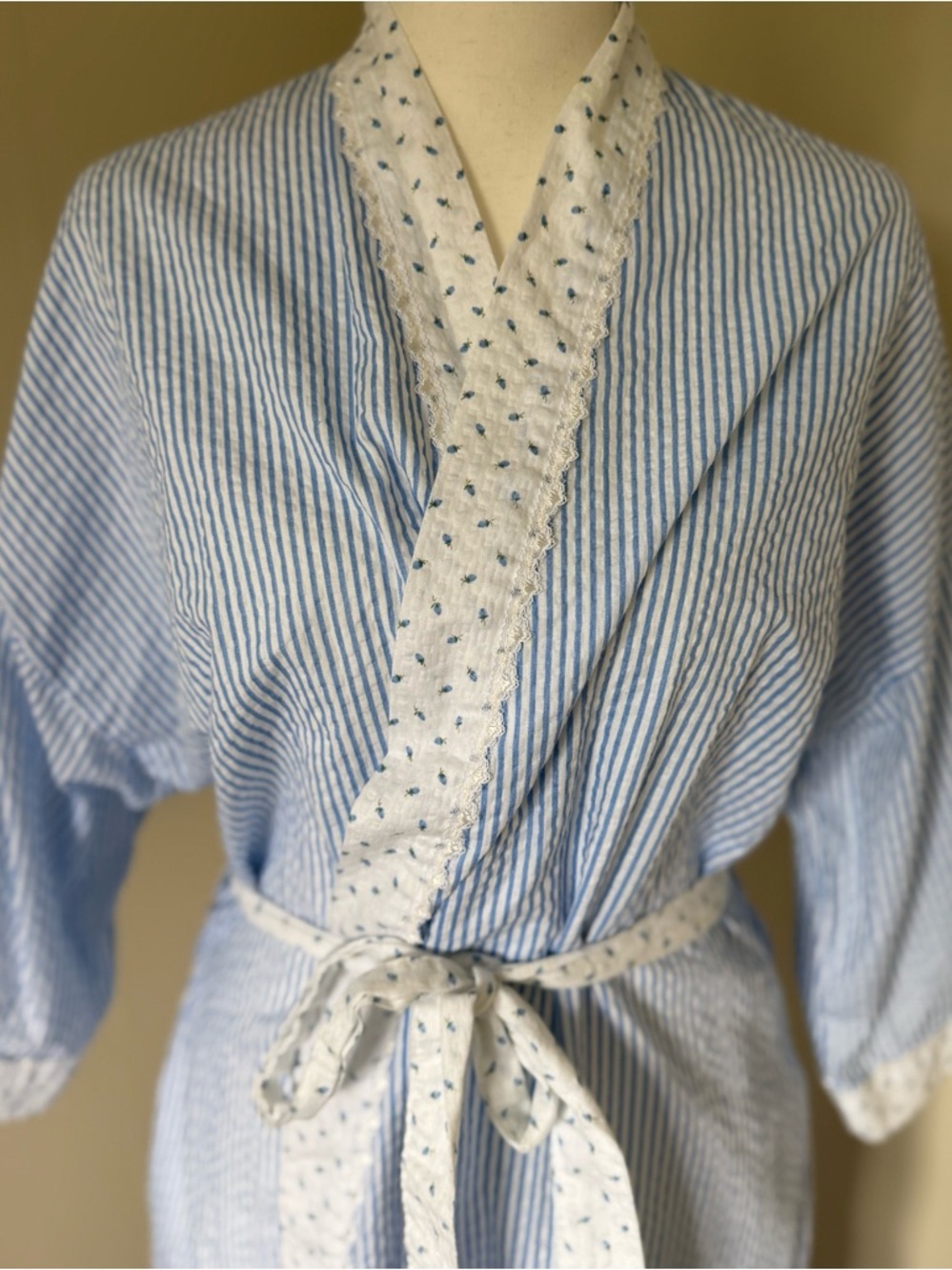 Vintage Cottagecore Robe Light Blue Floral Cotton Blend Floral Blueberries - Picture 3 of 15